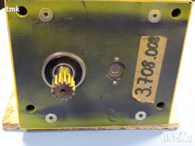 Мотор-редуктор за телоподаващо устройство ESAB 12V, снимка 5 - Електродвигатели - 36983195