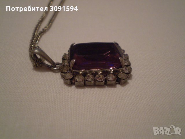 стар дамски медальон лилав и бял шлифован кристал  сребърно покритие, снимка 6 - Антикварни и старинни предмети - 35159934