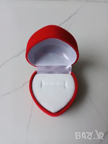 Пръстен бяло злато с диамант 18к, златен пръстен, годежен пръстен, кутийка за пръстен, снимка 13 - Пръстени - 49208470