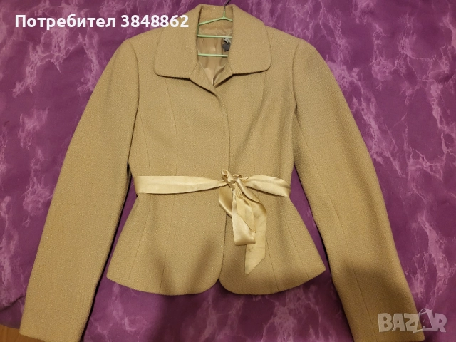 Дамски сака, снимка 2 - Сака - 52336642