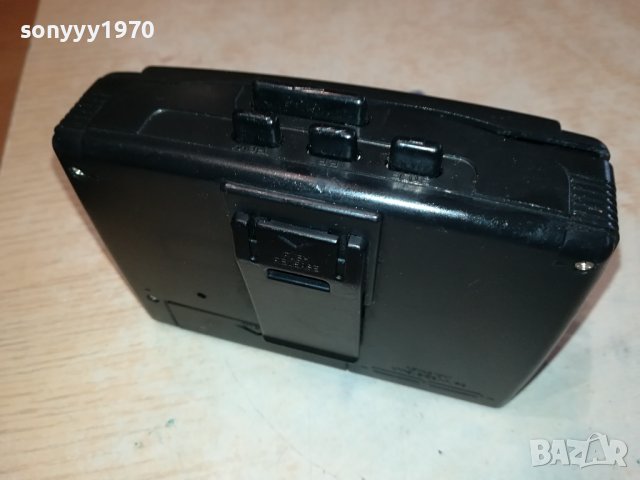 ELTA WALKMAN-GERMANY 2301241147, снимка 5 - Радиокасетофони, транзистори - 43938797