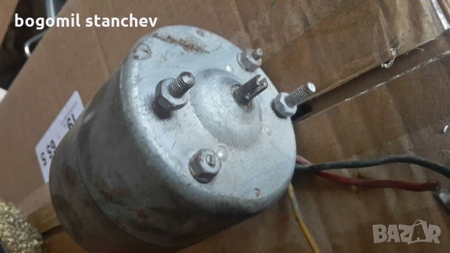 Ел двиг. 12 V  , снимка 1