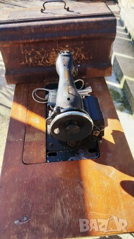 шевна машина , снимка 3 - Антикварни и старинни предмети - 43735465