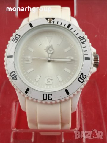 Часовник Ice Watch