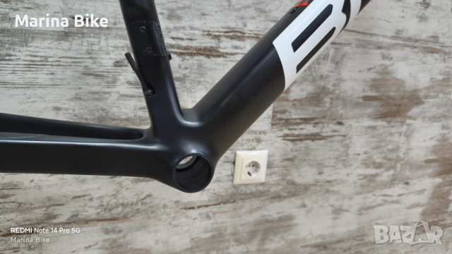 НОВИ карбонови шосейни рамки BMC Teammachine SLR Seven Disc | 58, снимка 3 - Части за велосипеди - 53371992