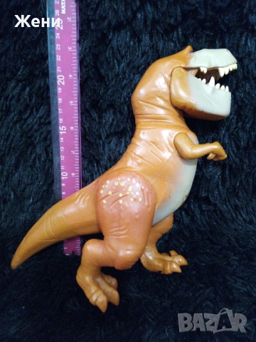 Екшън фигура Butch The Good Dinosaur Tomy Disney/Pixar  , снимка 1