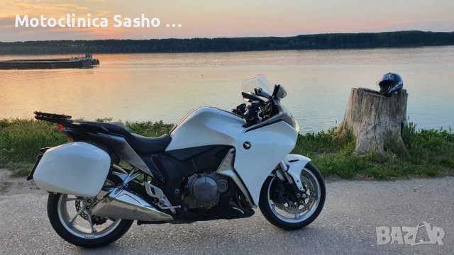 HONDA VFR 1200F 2010g.регистриран,напълно обслужен топ състояние , снимка 2 - Мотоциклети и мототехника - 36672740