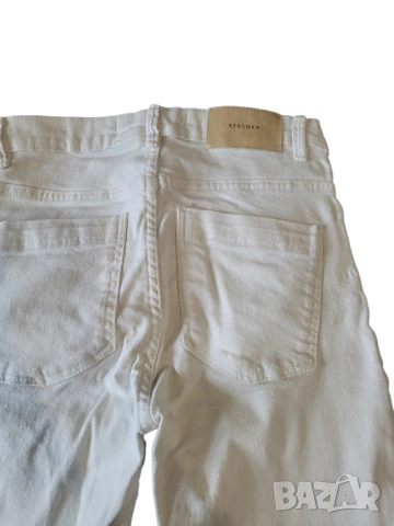 Дамски дънки висока талия Bershka , снимка 5 - Дънки - 53175797