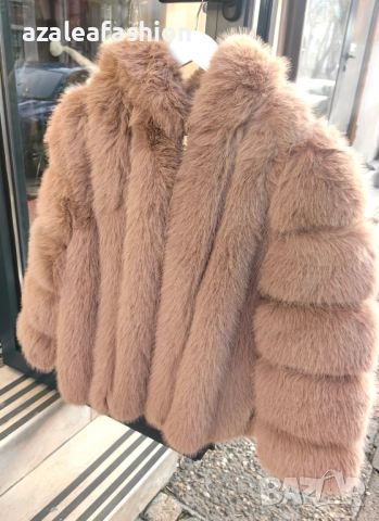 Дамско палто с качулка