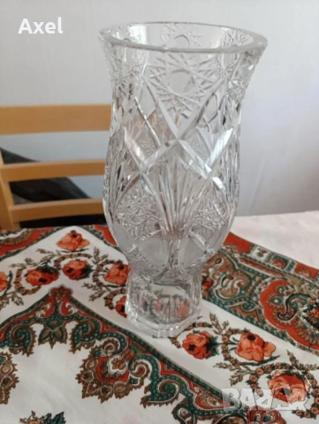 Кристална ваза