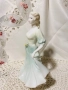 порцеланова статуетка, снимка 2
