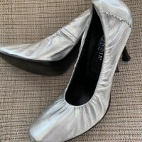 Уникални скъпи сребристи обувки CAFENOIR Италия, снимка 3 - Дамски обувки на ток - 33198245