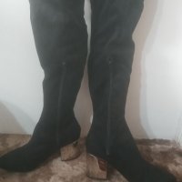 Нови чизми 39 номер с огледален ток, снимка 2 - Дамски ботуши - 38995974