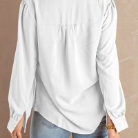 Дамска риза с дълъг ръкав в бяло, снимка 2 - Ризи - 40544212