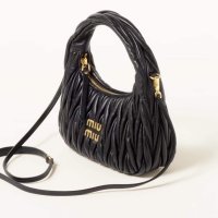 Черна луксозна чанта MiuMiu кодSG82, снимка 2 - Чанти - 40346203