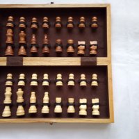 Табла и шах, дървена кутия, дървени фигури, пулове за игра на табла, дървена табла , снимка 7 - Шах и табла - 43683288