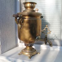 Месингов самовар за чай, снимка 1 - Антикварни и старинни предмети - 43271959