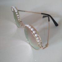 Слънчеви очила , снимка 4 - Слънчеви и диоптрични очила - 40700561