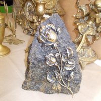 Бутикова Статуетка "Каменната роза ", снимка 2 - Статуетки - 33556195