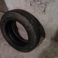 Гума Michelin 13" 145/70/13 с вътрешна, снимка 1 - Гуми и джанти - 32593487