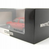 Skoda Favorit 1989 - мащаб 1:24 на WhiteBox моделът е нов в кутия, снимка 4 - Колекции - 37176892