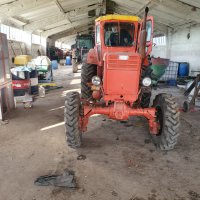 Трактор Т40, снимка 1 - Селскостопанска техника - 43696175