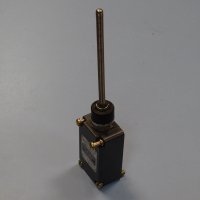 краен изключвател Omron WL NJP small2-circuit limit switch 10A 250VAC, снимка 4 - Резервни части за машини - 37186920