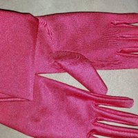 Сатенени, дълги ,еластични ,червени ръкавици , снимка 3 - Ръкавици - 43042438