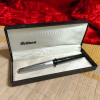 Vintage Оригинална Немска Писалка Pelikan 21 Silvexa със Златно Перо, снимка 1 - Колекции - 42949670