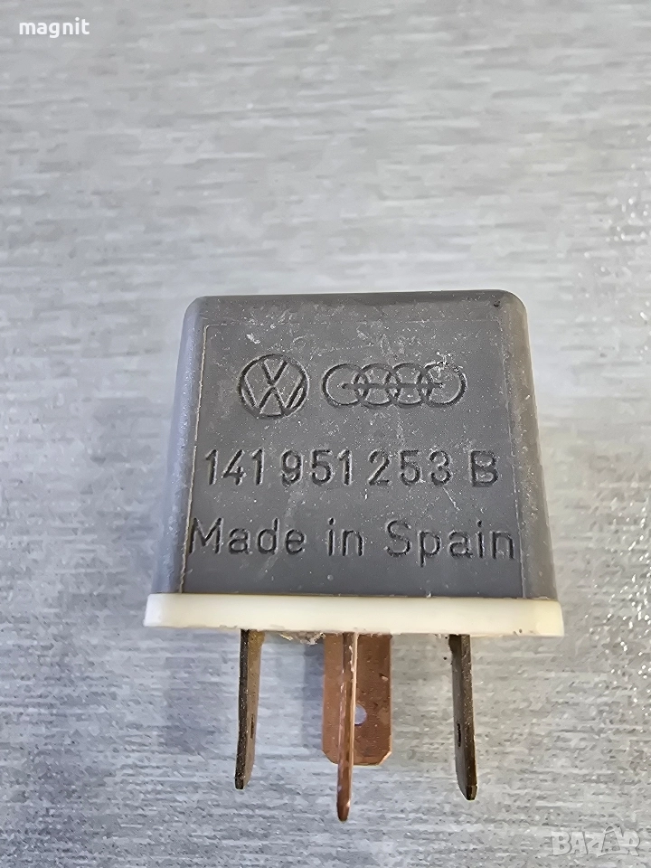 РЕЛЕ 53 VAG 141951253B AUDI VW SEAT, снимка 1