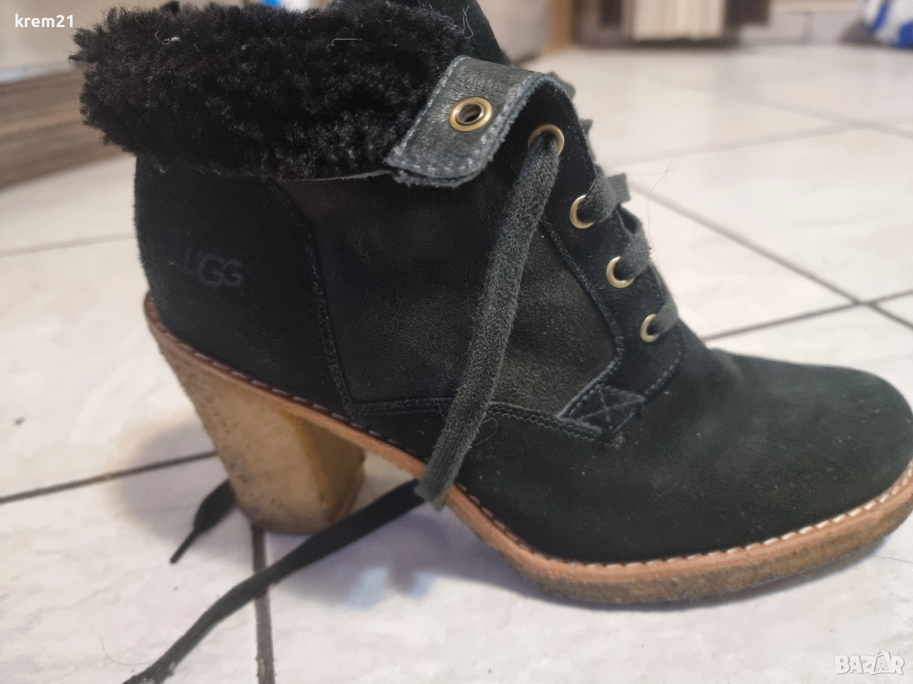 UGG дамски боти на ток номер 40, снимка 1
