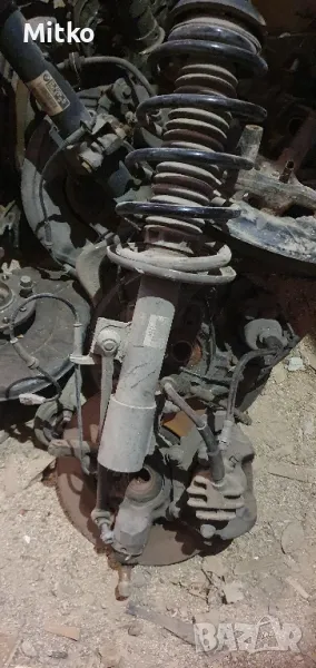 Шенкел 》Амортисьор 》Пежо 5008 2011г , снимка 1