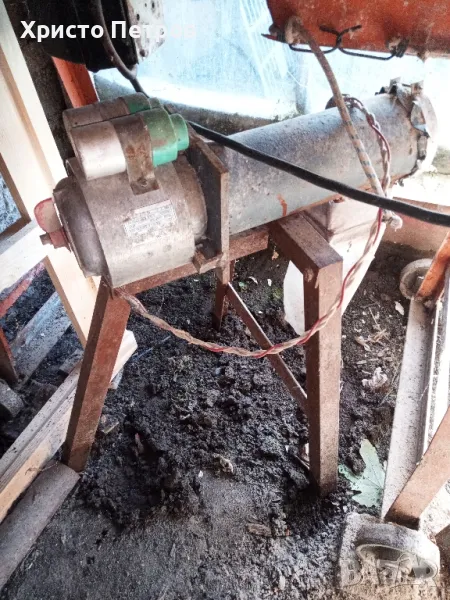 Продавам машина за ронене на царевица, снимка 1