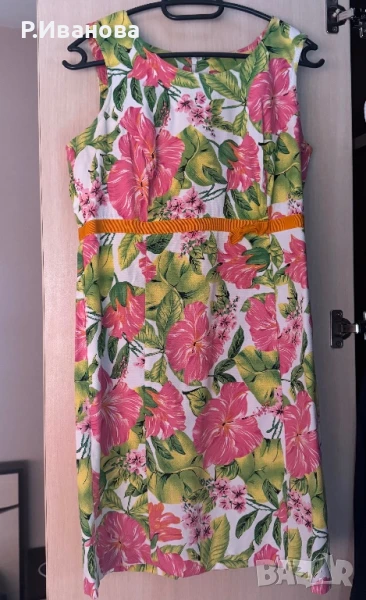 Дамска рокля, снимка 1
