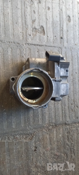 Дроселова клапа VW Passat B6 1.9 TDI, снимка 1