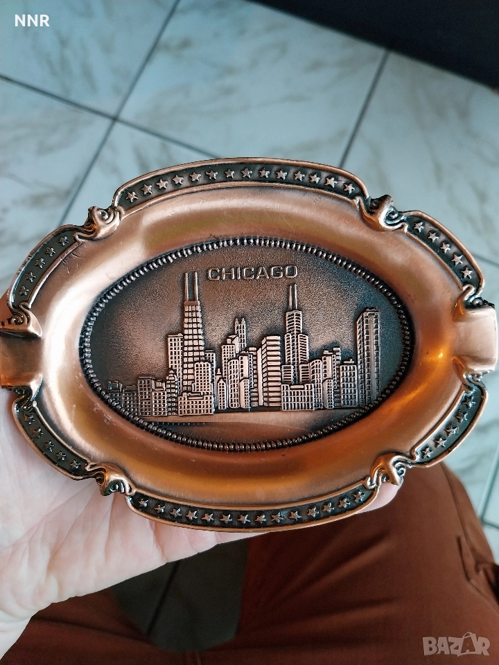 Пепелник, снимка 1