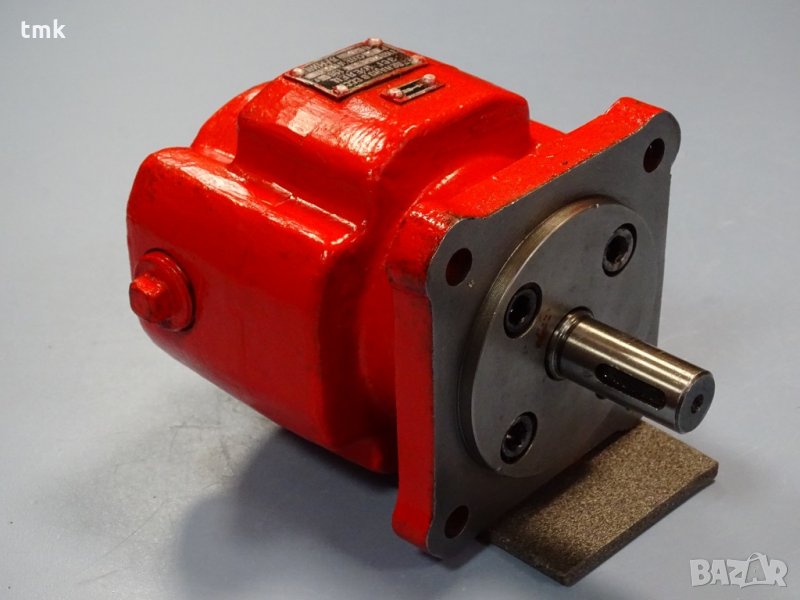 хидравлична помпа Г12-23А, снимка 1
