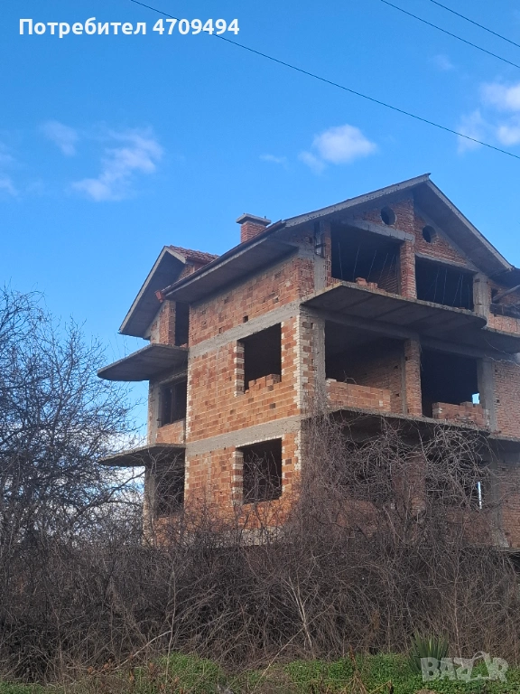 Масивна къща, снимка 1