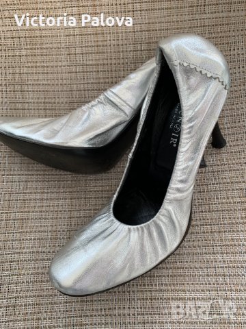Уникални скъпи сребристи обувки CAFENOIR Италия, снимка 3 - Дамски обувки на ток - 33198245