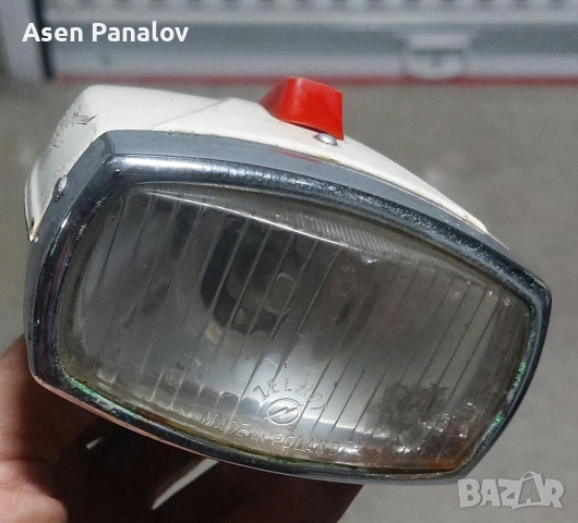 Стар фар за велосипед колело 