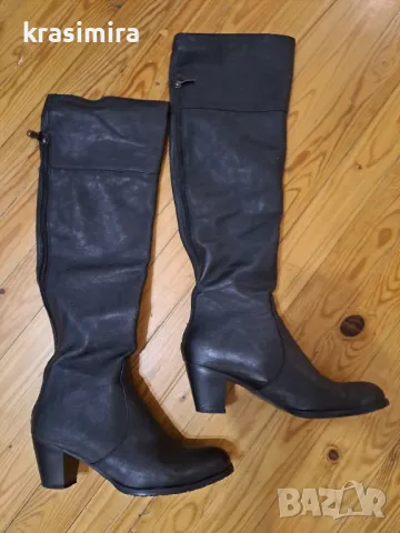 Черни чизми