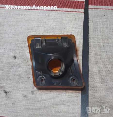 Фолксваген Транспортер Т3 Hella ляв мигач, снимка 2 - Части - 52405702