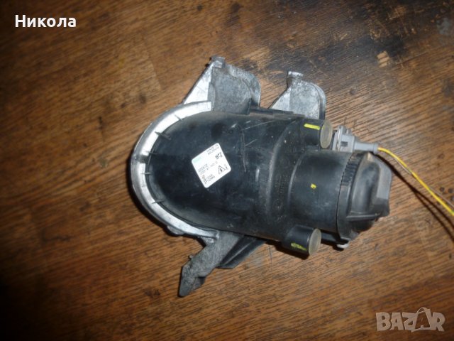 Десен халоген Пежо 206-хечбек, снимка 2 - Части - 37800485