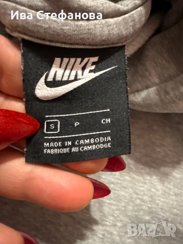 Нов оригинален мъжки суичър сив ватиран 100 % оригинален марков Nike nike Найк , снимка 6 - Суичъри - 52515713