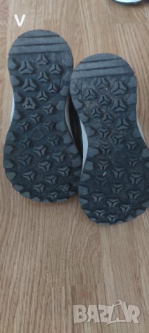 Детски обувки, боти, ботушки, маратонки, Geox,Puma,Quechua номер 25/26, снимка 6 - Детски боти и ботуши - 43483274