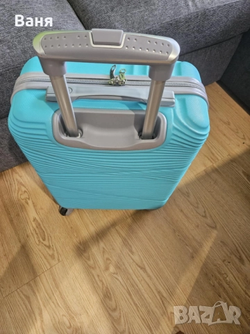 Куфар от ABS - малък - 50 лв, снимка 4 - Куфари - 52908273