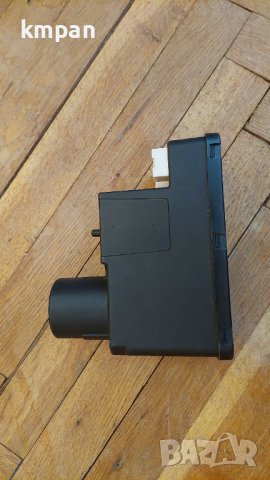 Вакуум помпа за централно заключване за Audi и др. VAG автомобили 4A0 862 257 J (4A0862257J).