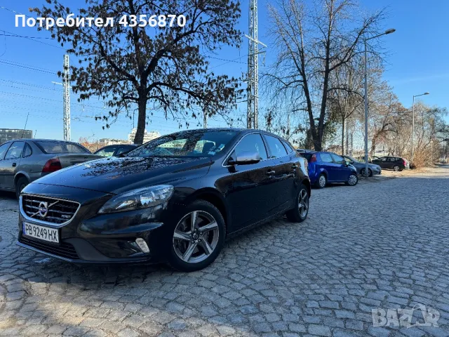 Volvo V40 D4 191кс R-design , снимка 4 - Автомобили и джипове - 48665214