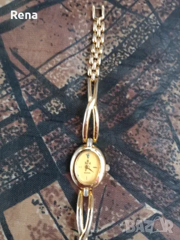 Дамски часовник от соца , снимка 3 - Антикварни и старинни предмети - 48931528