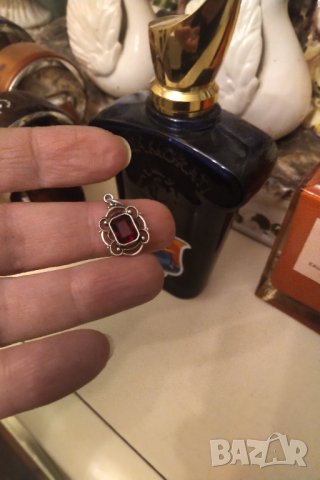 Стара сребърна висулка с рубин намален, снимка 2 - Колиета, медальони, синджири - 43675202